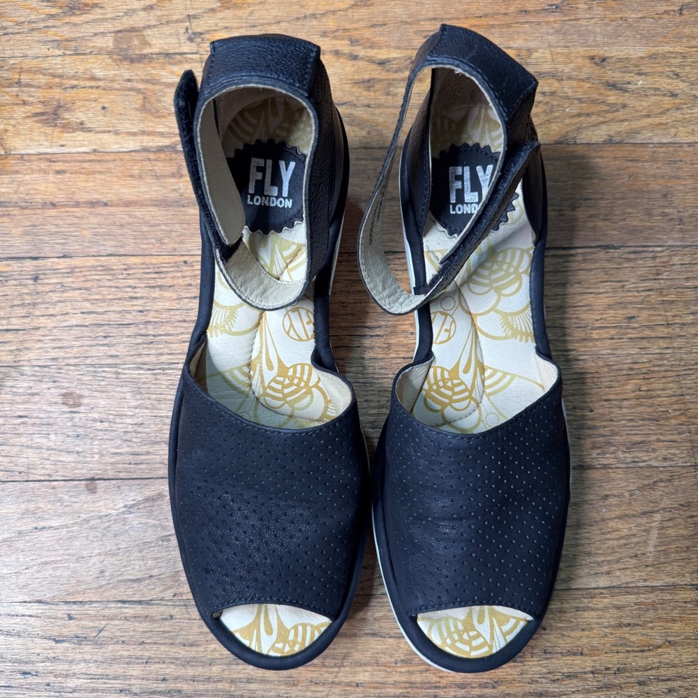 Fly London Yake Women's Size 38 (US sz 7) Perforated Leather Wedge Sandals Black - Picture 10 of 11